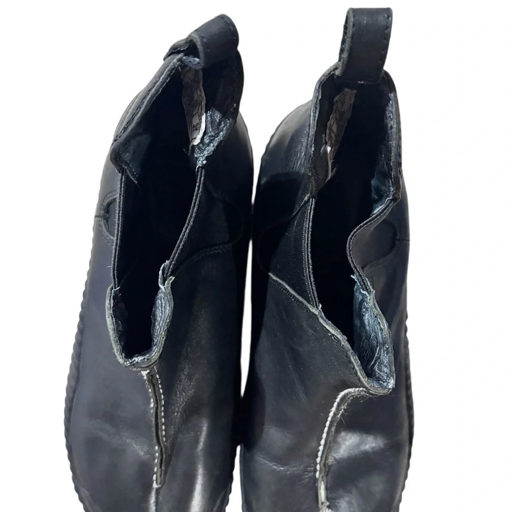 SIMPLE (FUTURE-PAST) QUALITY BLACK LEATHER SLIPON BOOTS Sz 10